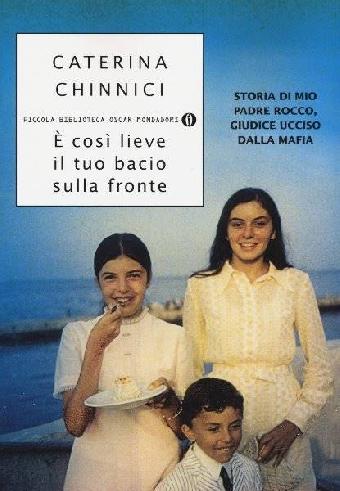 E' così lieve il tuo bacio sulla fronte