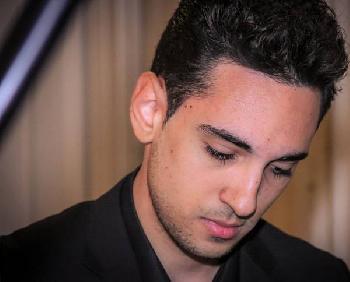 Stefano Proietti al pianoforte