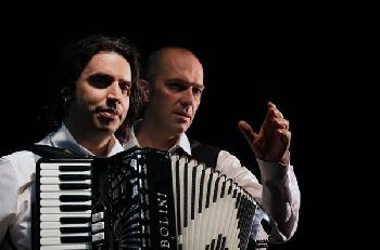 Croce e fisarmonica